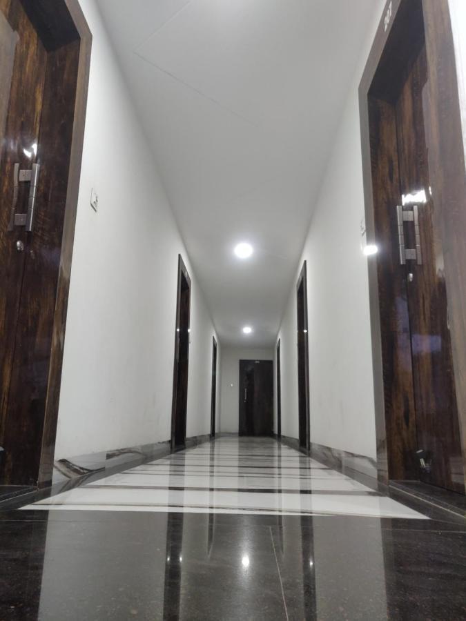 Hotel Rb Palace Индор Екстериор снимка